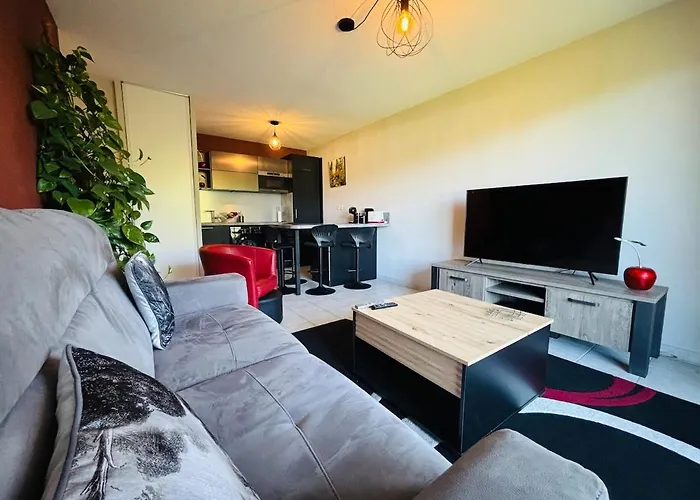 En Privee Avec Piscine * La Riviere-Saint-Sauveur