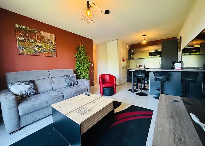 Apartment En Privee Avec Piscine *