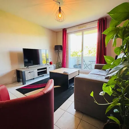 En Privee Avec Piscine La Rivière-Saint-Sauveur