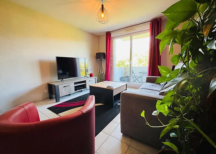 En Privee Avec Piscine La Riviere-Saint-Sauveur